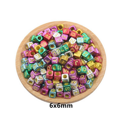 100 ks akrylových korálok, okrúhle ploché abecedné digitálne kocky, voľné dištančné korálky na ozdobné oblečenie, materiály na výrobu náramkov.