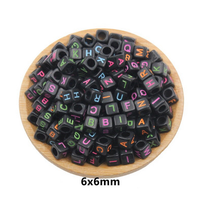 100 ks akrylových korálok, okrúhle ploché abecedné digitálne kocky, voľné dištančné korálky na ozdobné oblečenie, materiály na výrobu náramkov.