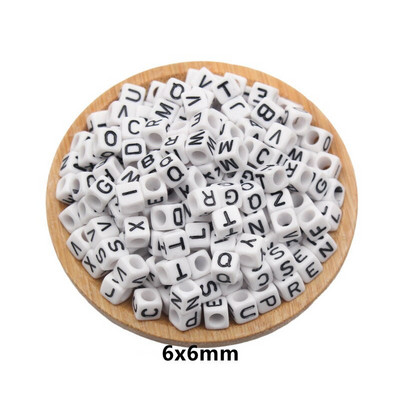 100 ks akrylových korálok, okrúhle ploché abecedné digitálne kocky, voľné dištančné korálky na ozdobné oblečenie, materiály na výrobu náramkov.