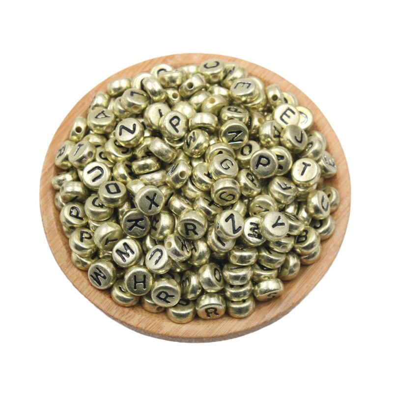 100 ks akrylových korálok, okrúhle ploché abecedné digitálne kocky, voľné dištančné korálky na ozdobné oblečenie, materiály na výrobu náramkov.