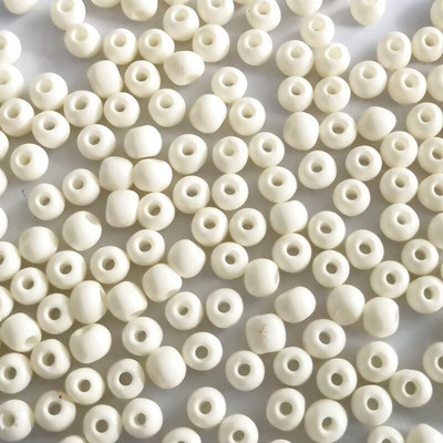 Sklenené korálky Toho na ručné vyšívanie 3 mm okrúhle, plné, nádherné farby, nepriehľadné, lesklé, 10 g/tuba 300 ks