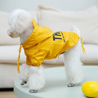Módne oblečenie pre psov s dažďom pre malé a stredné psy, nové s písmenami, nepremokavé oblečenie pre psov s bradáčom a vetrovkou.