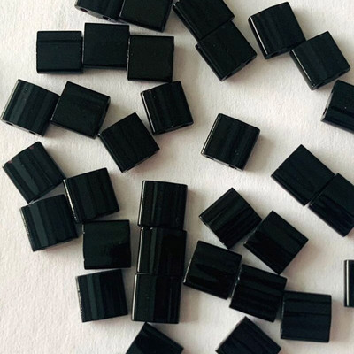 Korálky Taidian Miyuki Tila 5x5x1,9 mm, bohémsky štýl, nepriehľadné, ručne vyrobené na šperky, korálková výšivka 3 gramy/sada, približne 33 kusov