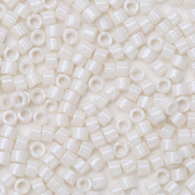 Taidian Miyuki Delica helmed 11/0 valget värvi Super Mix Beadwork tarnija 3 grammi / partii umbes 600 tükki 1,6x1,3 mm