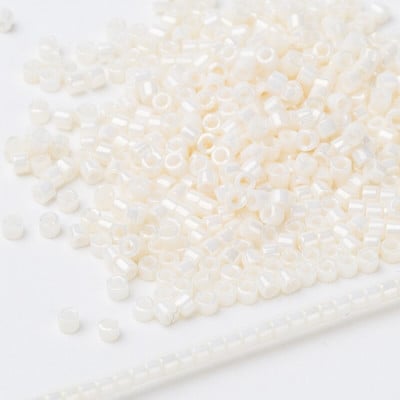 Japonské korálky Taidian Miyuki Delica 11/0 3gram Picasso korálky 1,3*1,6 mm v množstve na párty šaty, približne 600 kusov