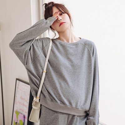 Športovo-ležérna blúzka pre tehotné ženy