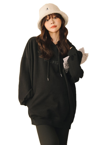 Hetkel rasedate pluus kapuutsi ja paeltega