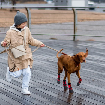 Чорапи за кучета за зимата Топли нехлъзгащи се предпазители за лапи на домашни любимци с регулируеми презрамки 2 чифта водоустойчиви обувки за кучета Обувки против плъзгане Waterpro