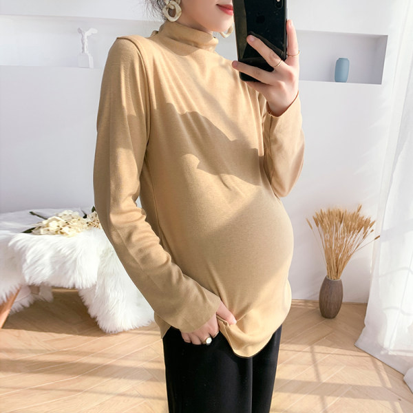 Nový model jednofarebnej blúzky s golierom pre tehotné ženy