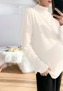 Dámska blúzka pre tehotné ženy s vysokým golierom