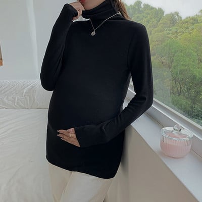 Elastická tehotenská blúzka s dlhými rukávmi a golierom