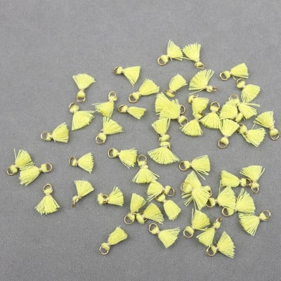 50 ks 1 cm bavlnená niť mini strapcový prívesok DIY remeselné materiály šperky náušnice ozdoby závesný prsteň malý strapcový lem