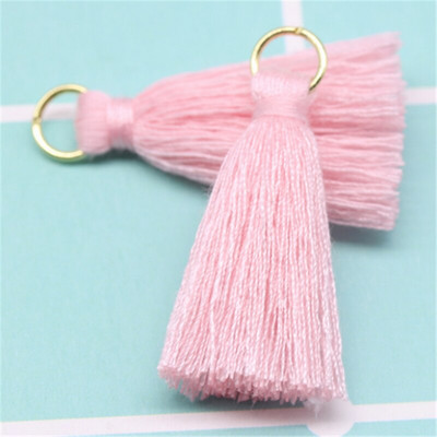 Viacfarebné 100 ks 3 cm strapce bavlnené prívesky prívesky strapce DIY dekorácia