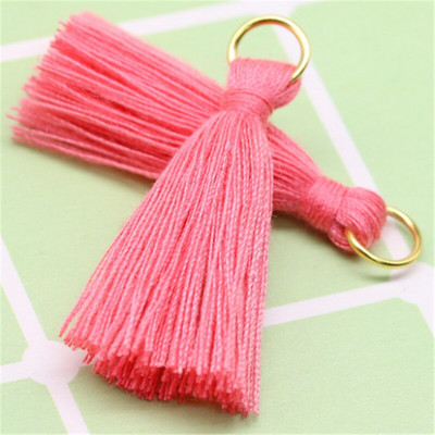 Viacfarebné 100 ks 3 cm strapce bavlnené prívesky prívesky strapce DIY dekorácia