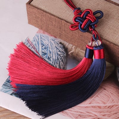 Erinevad värvid Hiina sõlmed Jääsiidist tutid isetegemiseks ehete jaoks Kodukardinate õmblemise tarvikud Auto võtmekoti ripats käsitöötutt