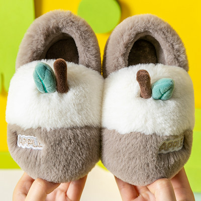 Papuci eleganti pentru fete cu element 3D