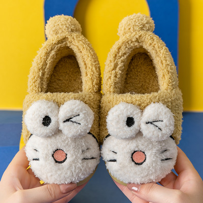 Papuci eleganti pentru fete cu element 3D