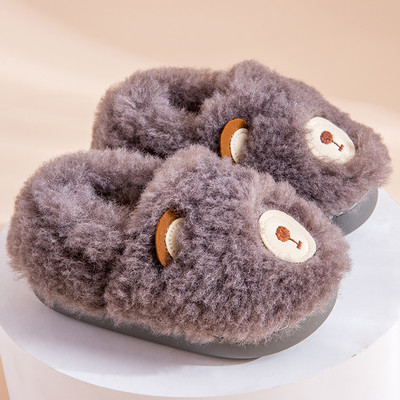 Papuci eleganti pentru fete cu element 3D