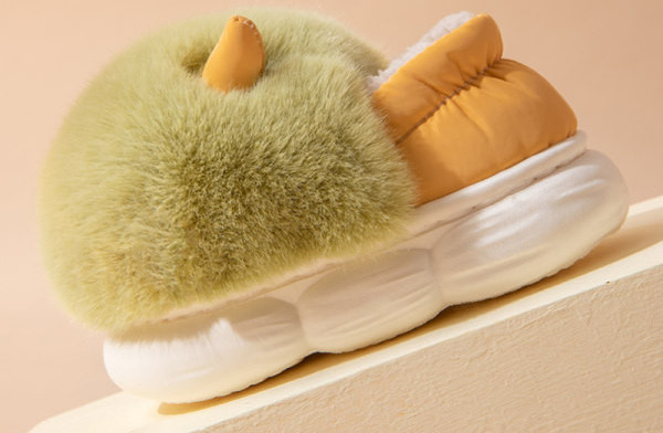 Papuci eleganti pentru fete cu element 3D