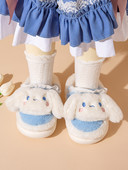 Papuci toamna-iarna cu element 3D si captuseala calda pentru fete