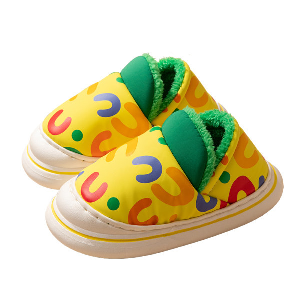 Нов модел пантофи за момичета с топла подплата и надпис