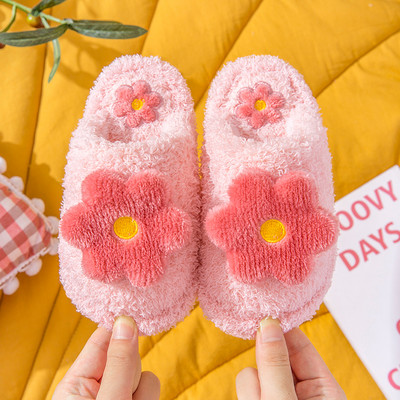 Zimné papuče pre dievčatá s 3D prvkom