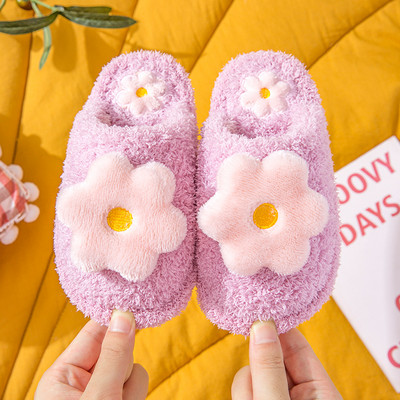 Zimné papuče pre dievčatá s 3D prvkom