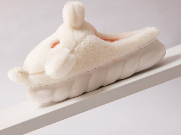 Zimné papuče pre dievčatá s 3D prvkom