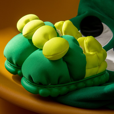 Zimné domáce papuče pre dievčatá s aplikáciou a hrubou podrážkou