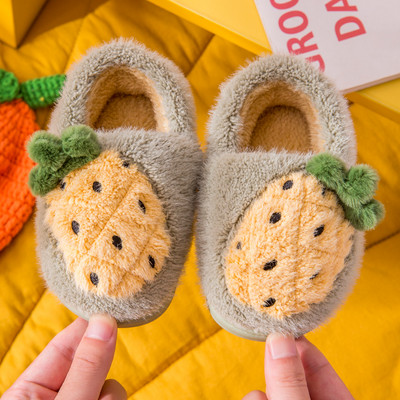 Laste plüüsist sussid - tüdrukutele