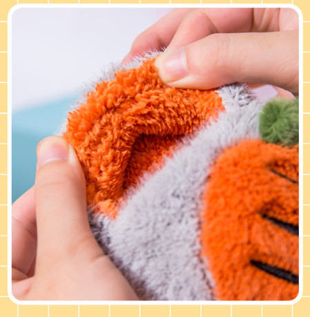 Laste plüüsist sussid - tüdrukutele