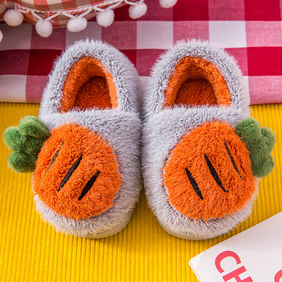 Aplikatsiooniga vabaaja kingad tüdrukutele