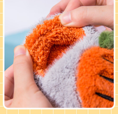 Aplikatsiooniga vabaaja kingad tüdrukutele