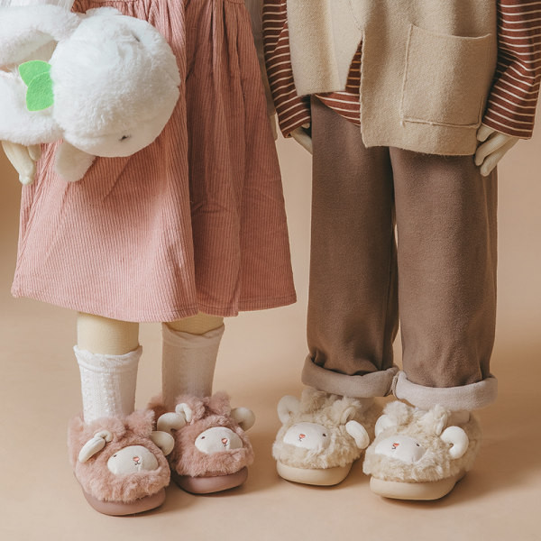 Χειμερινές βελούδινες παντόφλες για κορίτσια