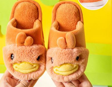 Detské plyšové papučky s 3D prvkom