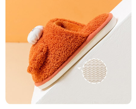 Detské plyšové papučky s 3D prvkom