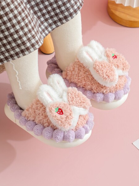 Λούτρινες χειμερινές παντόφλες για κορίτσια