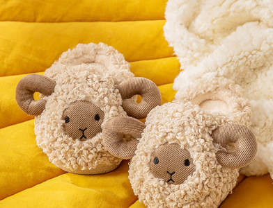 Papuci de iarna pentru fete cu talpa plata