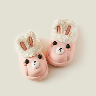 Detské papuče pre dievčatá s vnútorným chlpatým materiálom