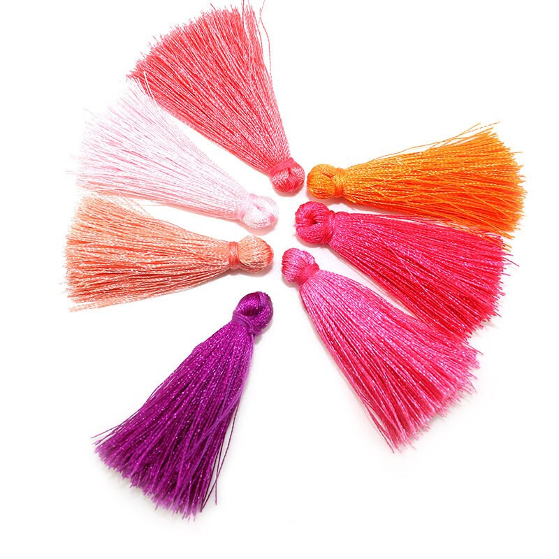 50 vnt. 40 mm lygūs kutai, pakabukai, priedai, amatai, drabužiai, užuolaidos, auskarai, papuošalai, smulkūs kutai.