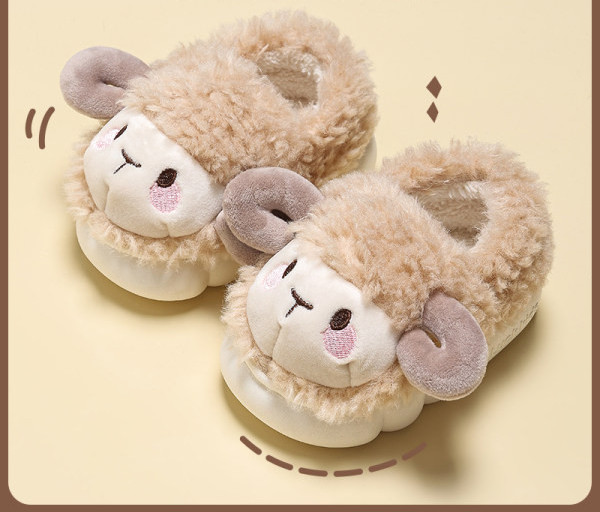 Papuci de pluș pentru fete cu element 3D