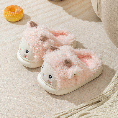 Lastemaja sussid tüdrukutele