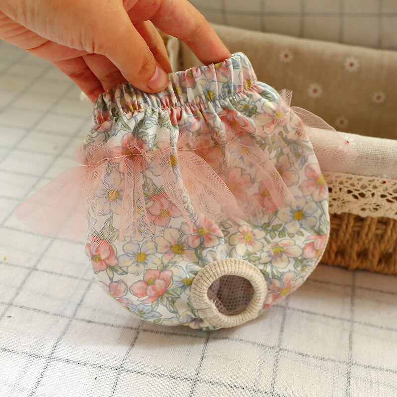 Lemmikloomakoer Sanitaar Füsioloogilised püksid Mähe Lilletähed Prindi Emane Koer Lühikesed püksid Ahistamisvastane Ohutus Aluspesu Lemmikloomapüksid