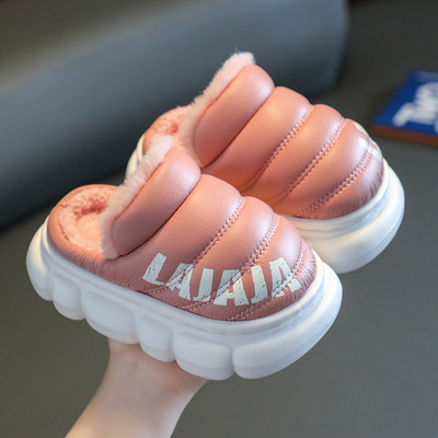 Kožené domáce papuče a papuče pre dievčatá s potlačou a teplou podšívkou