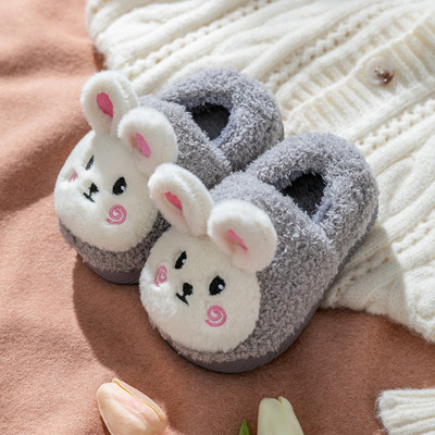 Juhuslikud majasussid ja sussid tüdrukutele