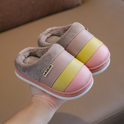 Αδιάβροχα παπούτσια και παντόφλες για κορίτσια με ζεστή σόλα