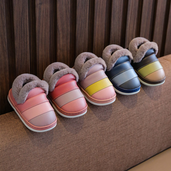 Αδιάβροχα παπούτσια και παντόφλες για κορίτσια με ζεστή σόλα