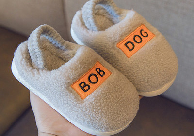 Tüdrukute vabaaja sussid trükiga