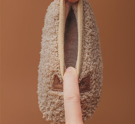 Tüdrukute vabaaja sussid trükiga