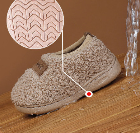 Tüdrukute vabaaja sussid trükiga